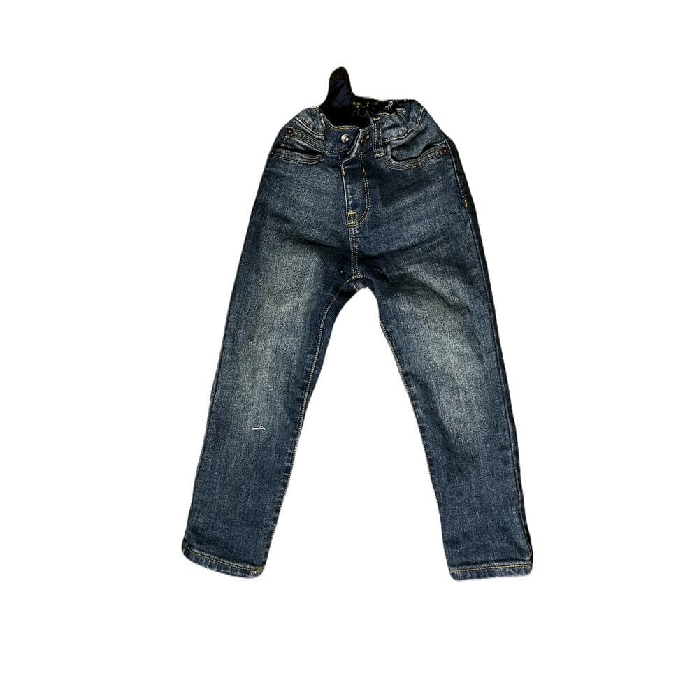 A Bundle Of 10 Name Brand Kids Clothes 4T - Thumbnail 2