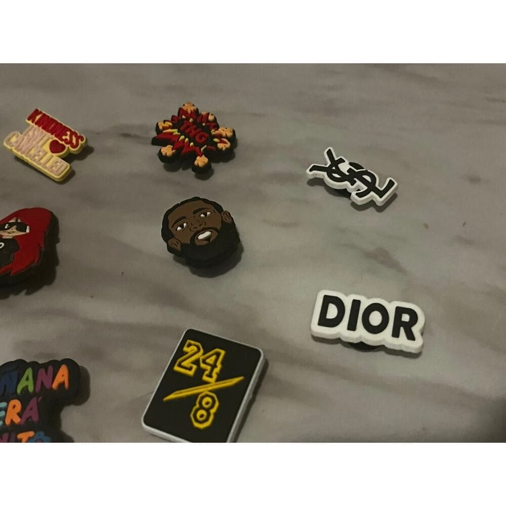 15 Crocs Charms - Thumbnail 2