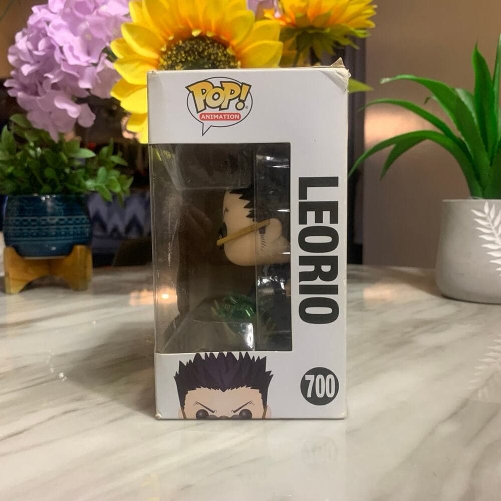Funko POP! Anime: Hunter X Hunter LEORIO Figure #700 - Thumbnail 2