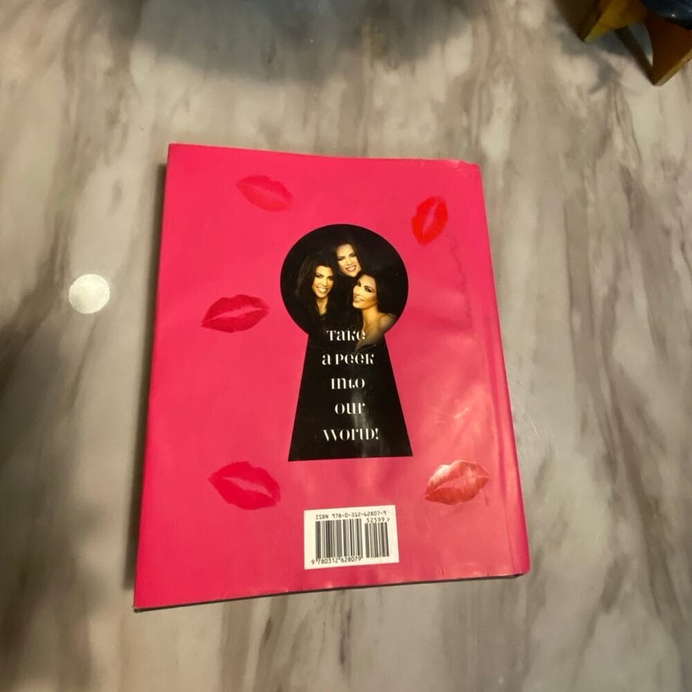 Kardashian konfidential Book - Thumbnail 5