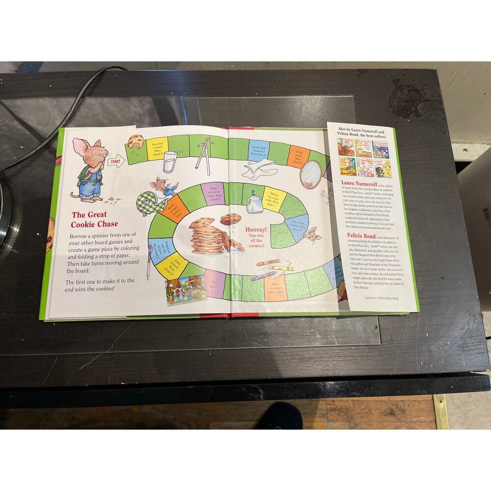 If You Give A Mouse A Cookie HardCover Book By Laura Numeroff - Thumbnail 5