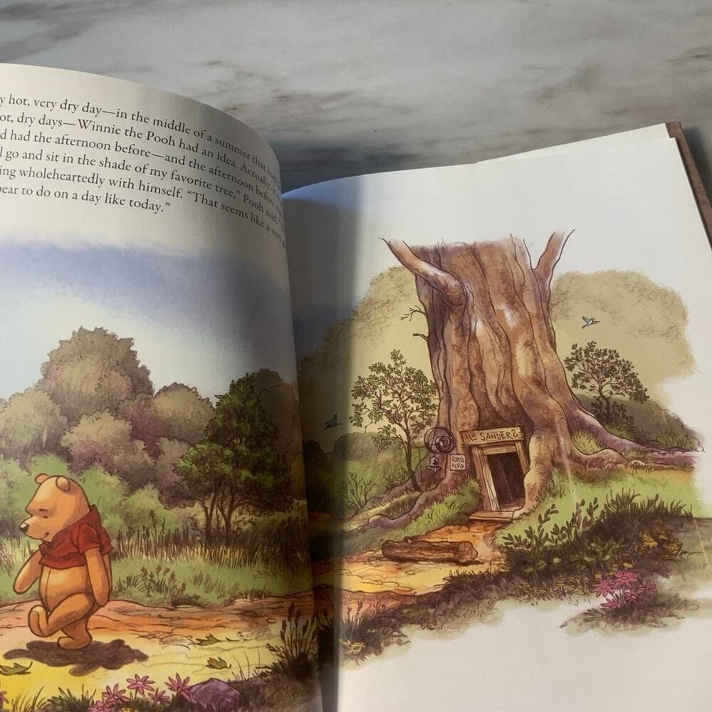 Winnie The Pooh: One Special Tree by K. Emily Hutta DISNEY Book - Thumbnail 2