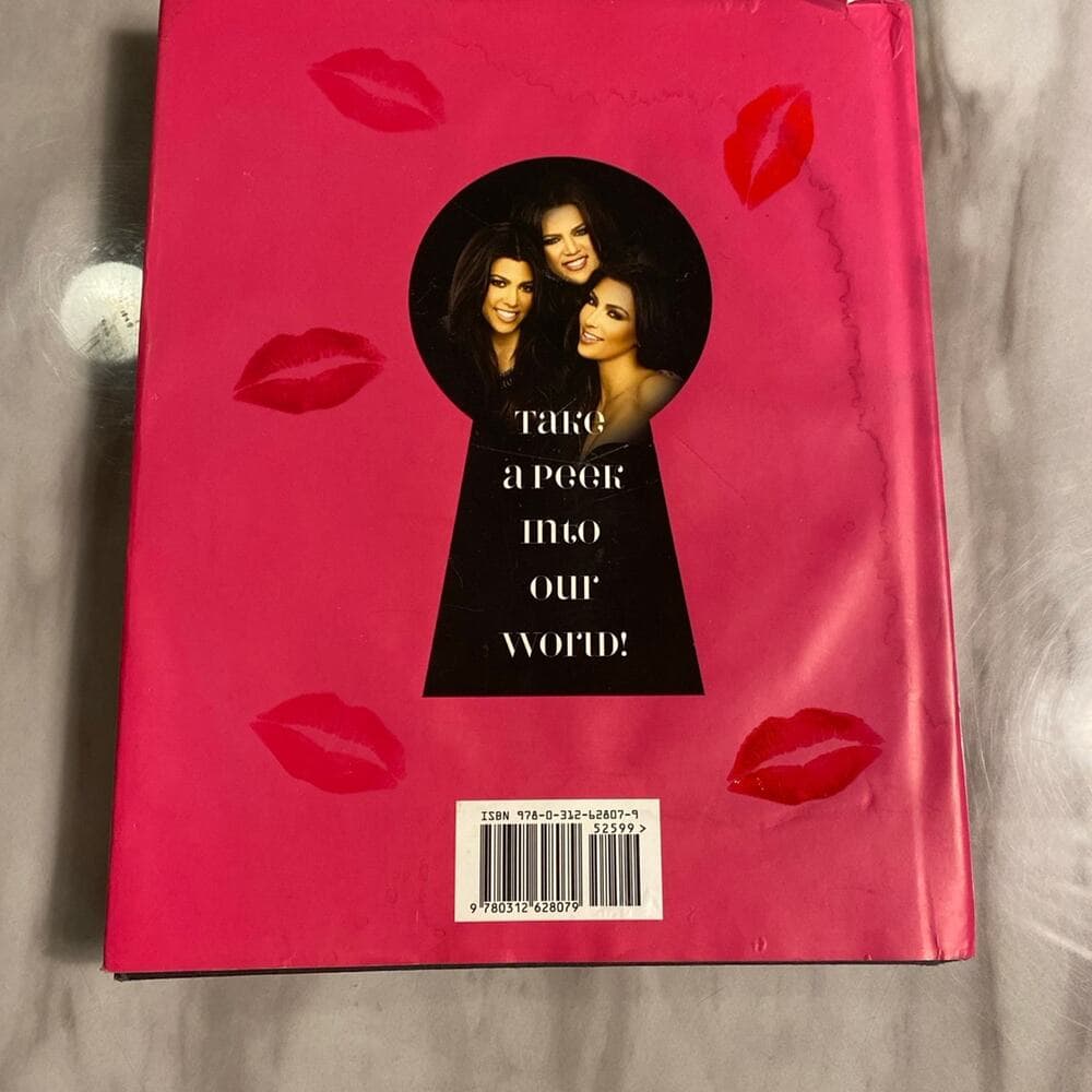 Kardashian konfidential Book - Thumbnail 2