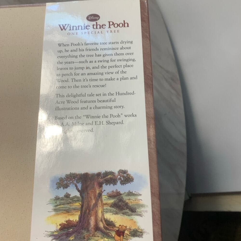 Winnie The Pooh: One Special Tree by K. Emily Hutta DISNEY Book - Thumbnail 4