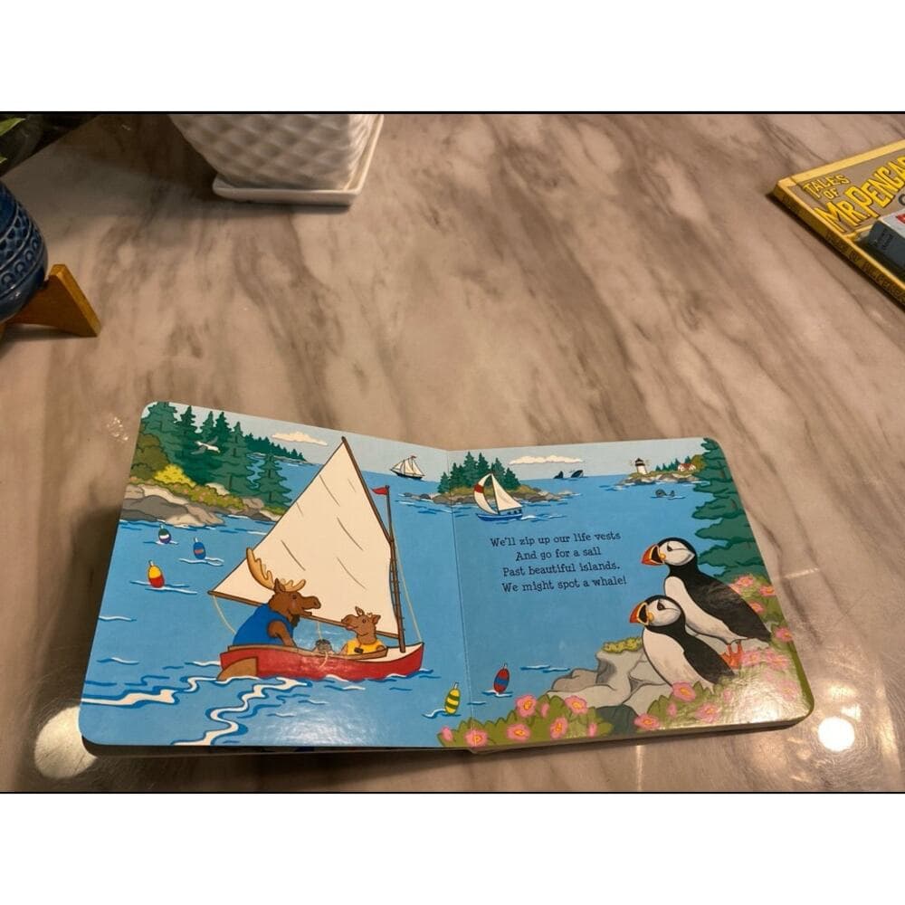 Hello maine Hardcover Book - Thumbnail 4