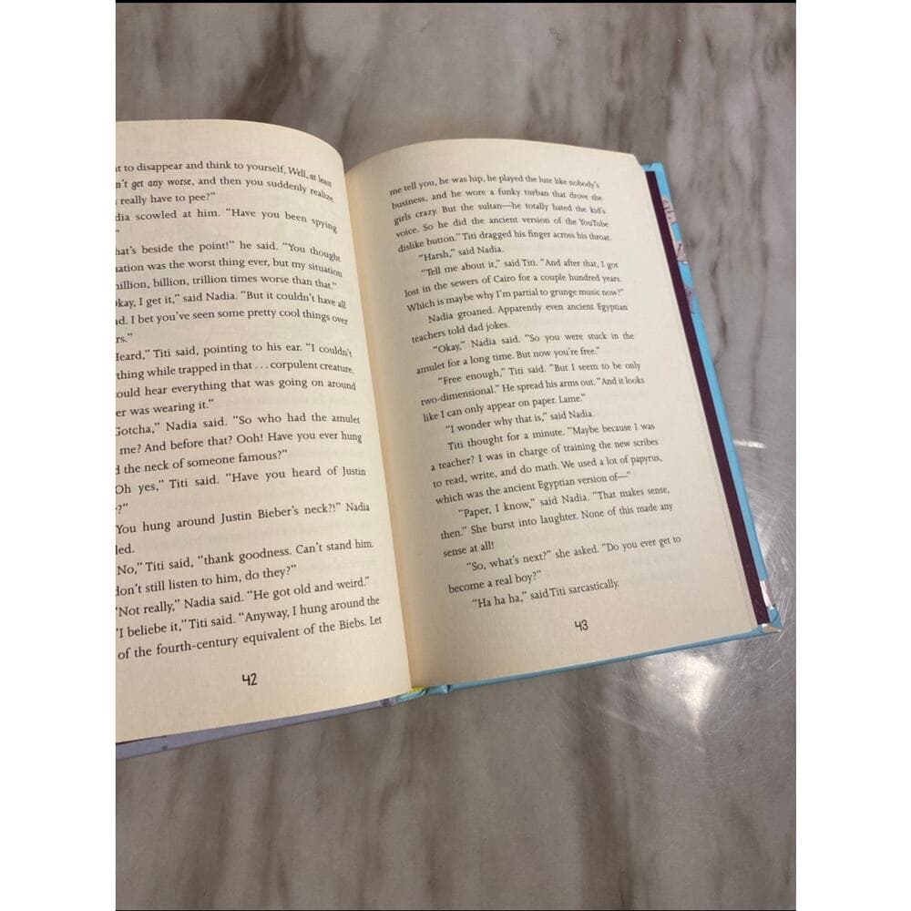 The Magical Reality of Nadia hardcover book - Thumbnail 4