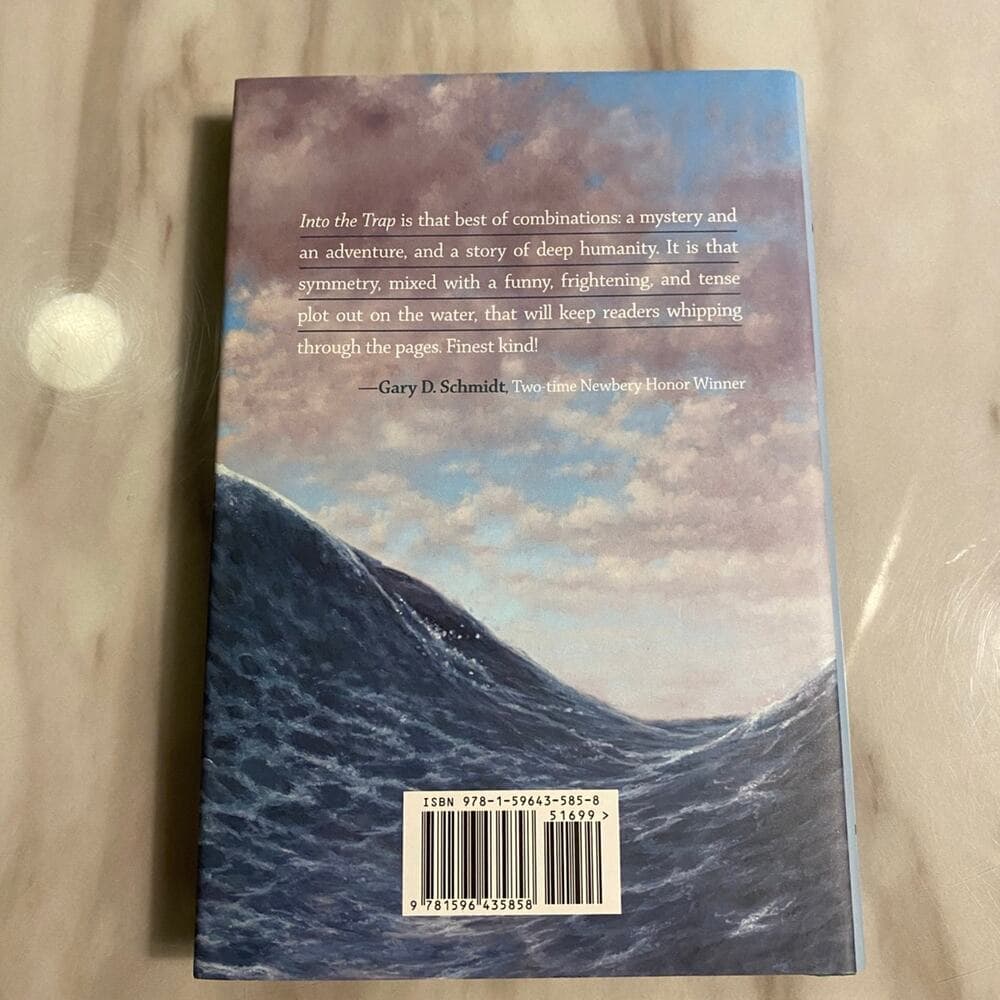 Into the trap hardcover book - Thumbnail 2