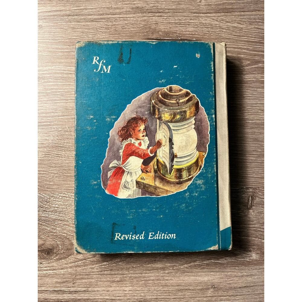Looking Ahead Hardcover Book - Thumbnail 2