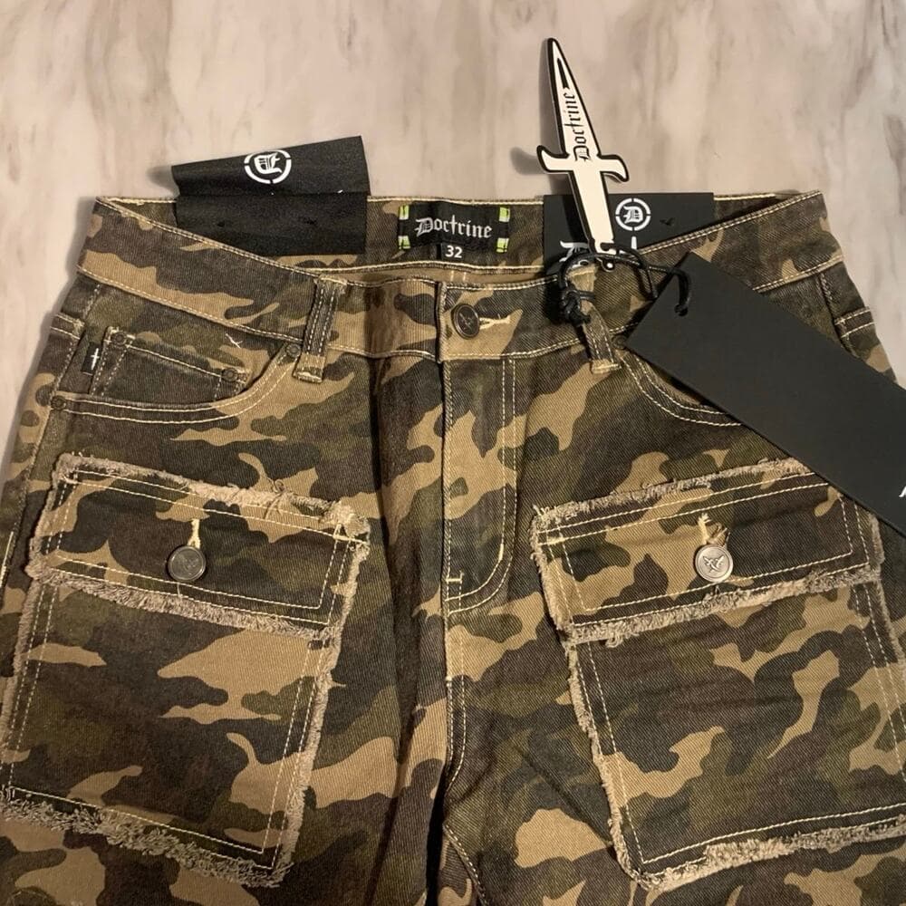 DOCTRINE SAVANT STACKED DENIM (CAMO) SIZE 30 - Thumbnail 2