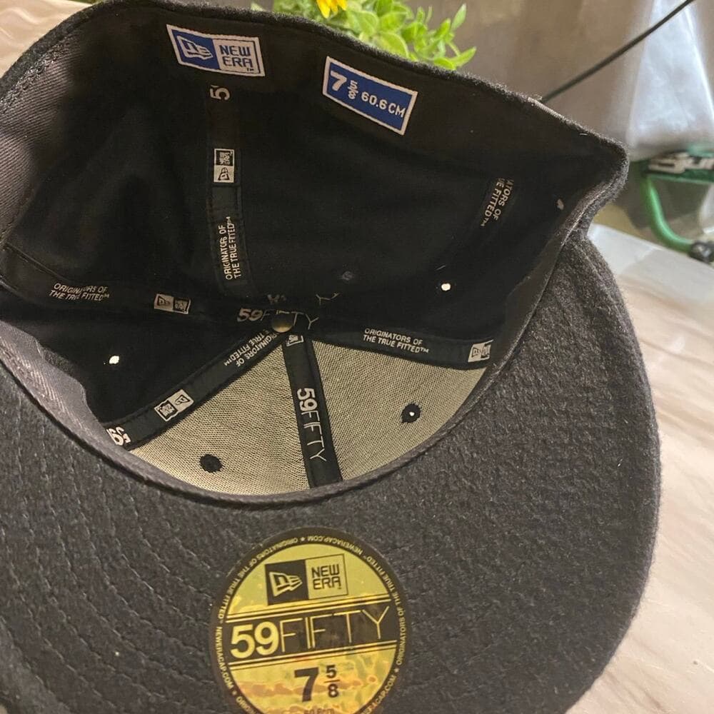 New Era Toronto Hat Size 7 5/8 - Thumbnail 4
