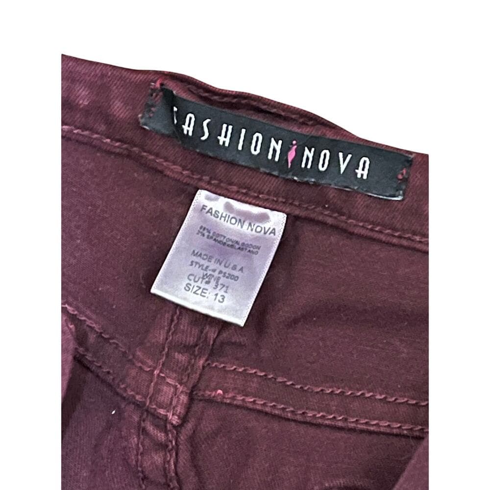 Fashion Nova Women’s Burgundy pants size 13 - Thumbnail 2