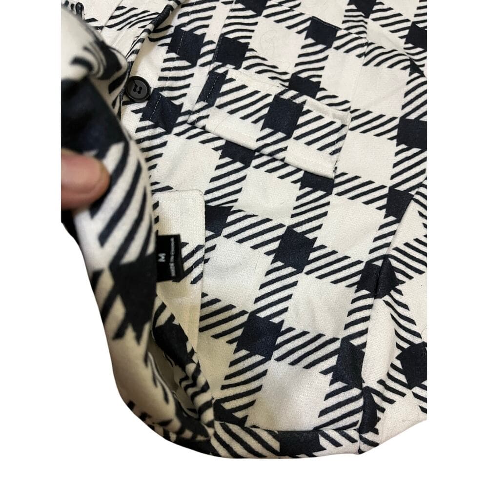SHEIN Men’s Button Down With Black & White Checker Size Medium - Thumbnail 2