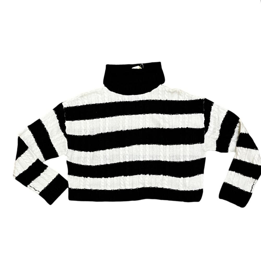 Love Tree Women’s Crop Top Black & White Size Large - Thumbnail 4