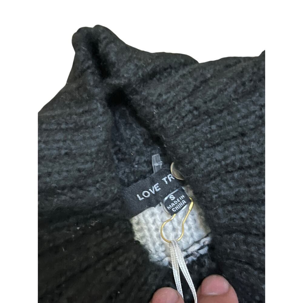 Love Tree CrewNeck Women’s Sweater Size Small Black & White - Thumbnail 3
