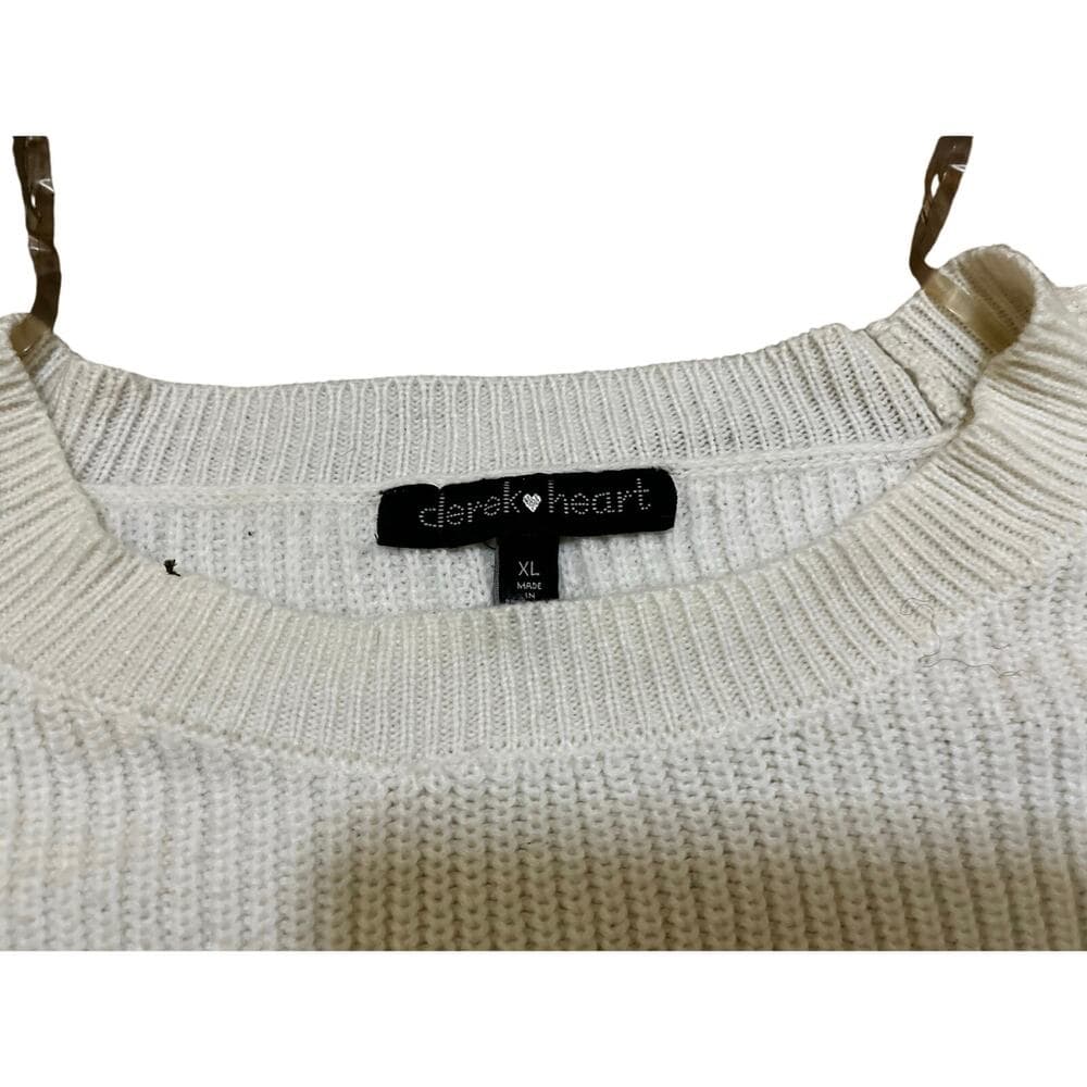 Derek heart Women’s Sweater Size XL - Thumbnail 2