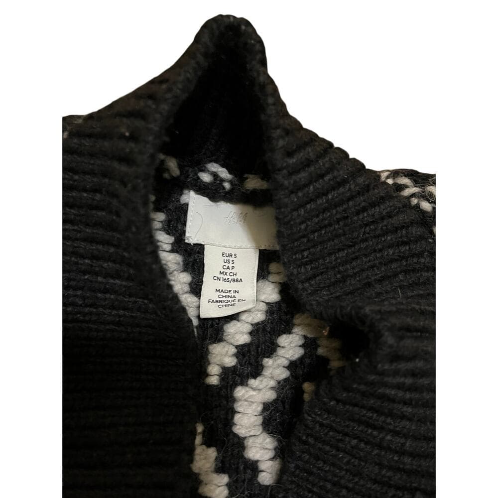 H & M Throw Over Black & White Throw Over Sweater Size Small In - Thumbnail 2