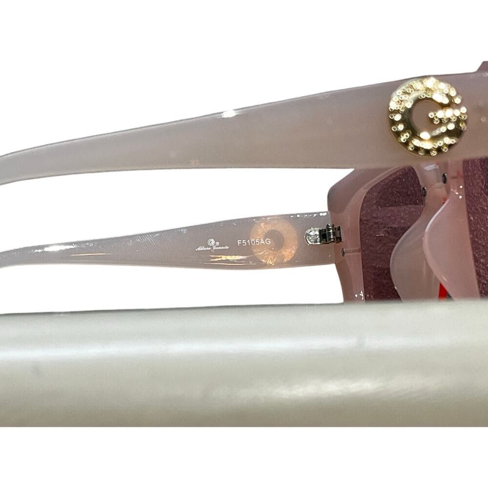 Pink Sun Glasses With A G On The Side - Thumbnail 3