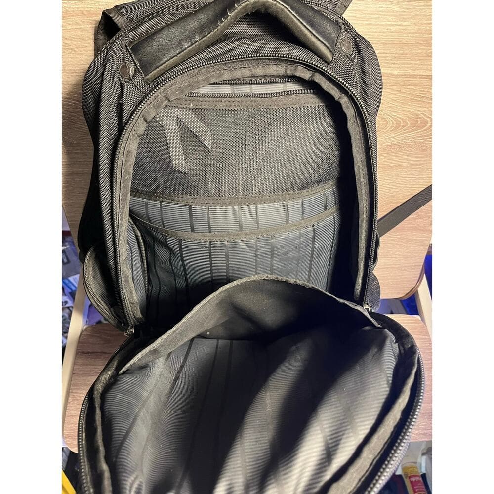 Kenneth Cole Reaction Black Backpackgggh n ,;[\7* - Thumbnail 8