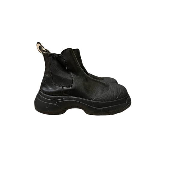 Women’s Black Boots Size 10 In Good Condition - Thumbnail 6