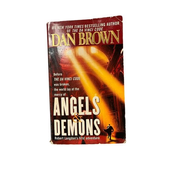 Angels & Demons Book By Dan Brown - Thumbnail 4