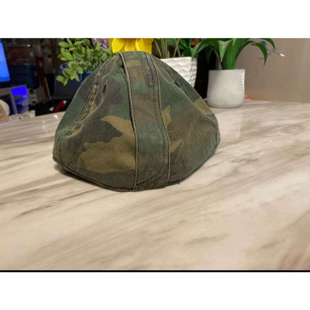 New Era Hat Size 7 1/2 Army & Black Yankee - Thumbnail 2