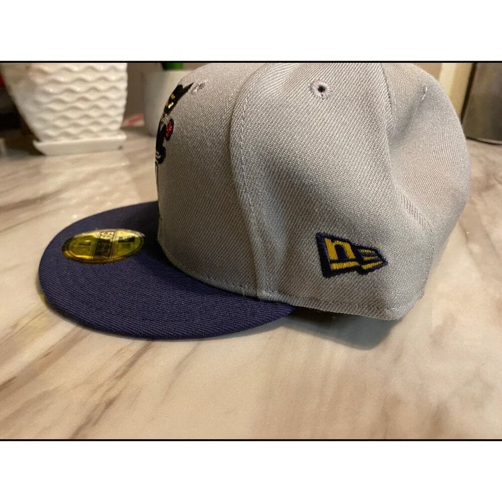 New Era Hat Size 7 5/8 Grey & Purple Black Cat - Thumbnail 2