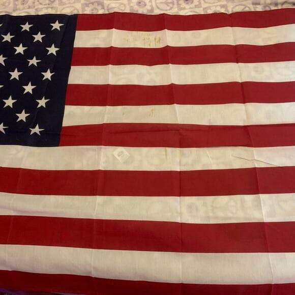 USA Flag In Good Condition - Thumbnail 3