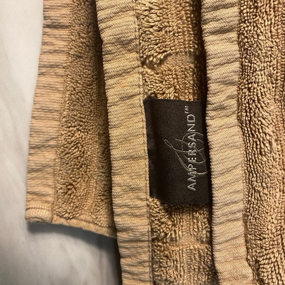 Ampersand towel - Thumbnail 3