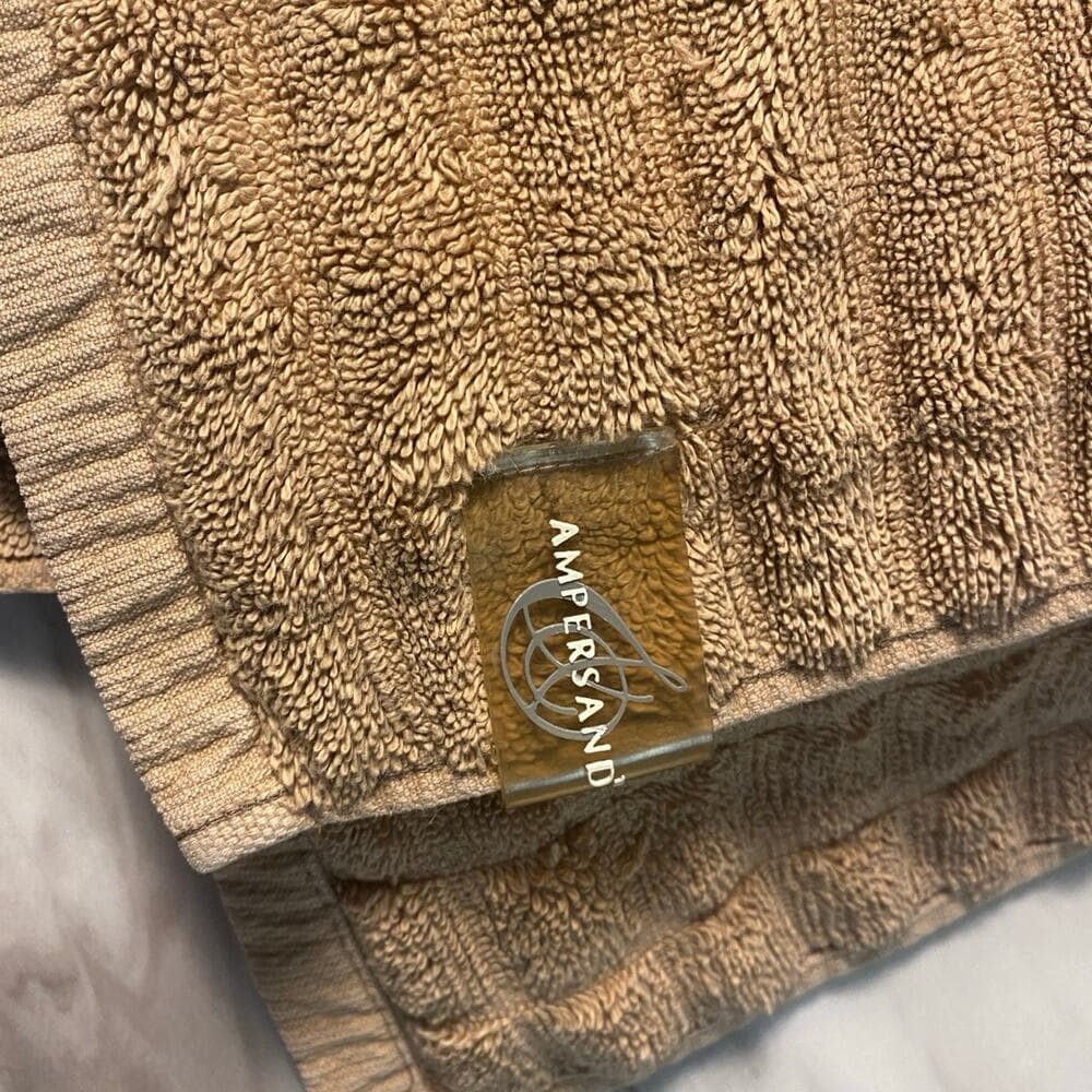 Ampersand towel - Thumbnail 2