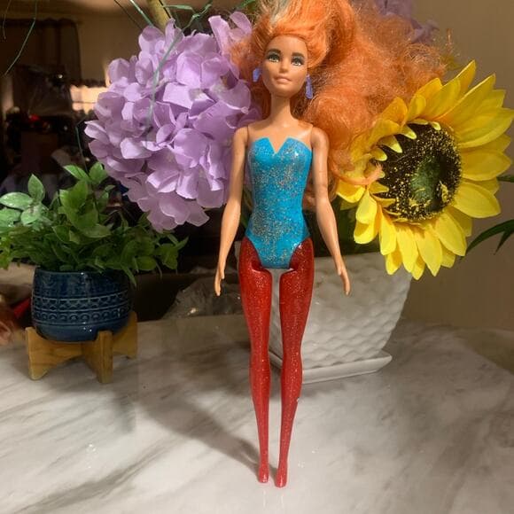 Color Reveal Party Series Barbie Doll Red Hair Shiny Glitter Blue Confetti 2020 - Thumbnail 5