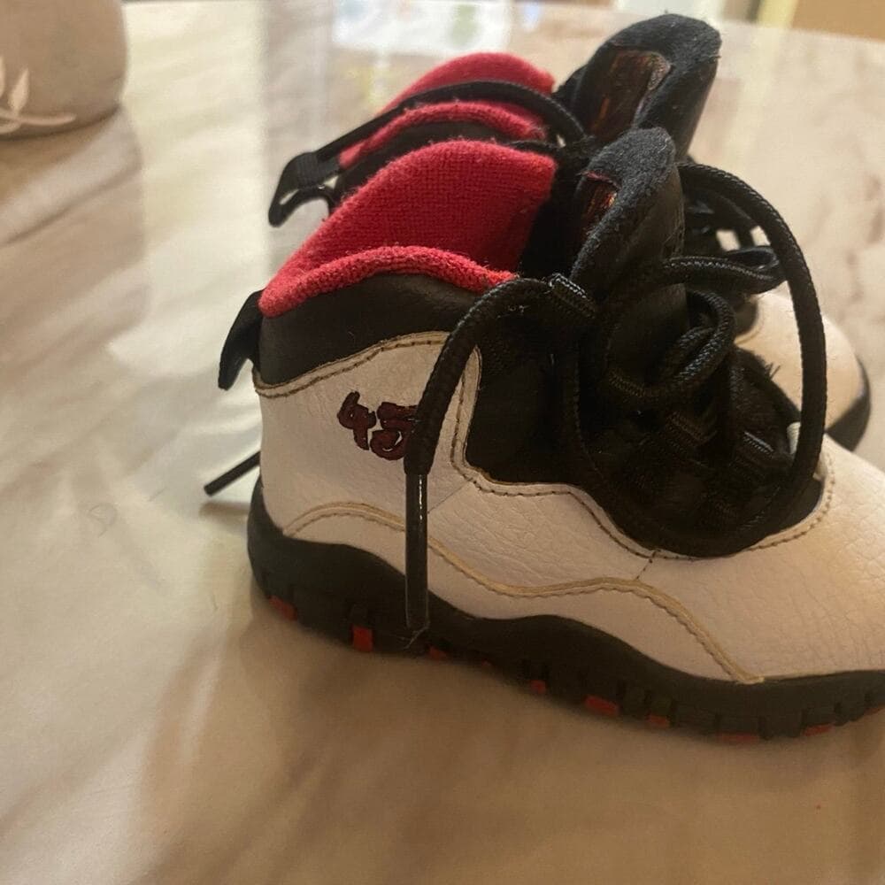 Jordan | shoes | toddler 4 C sneakers - Thumbnail 4