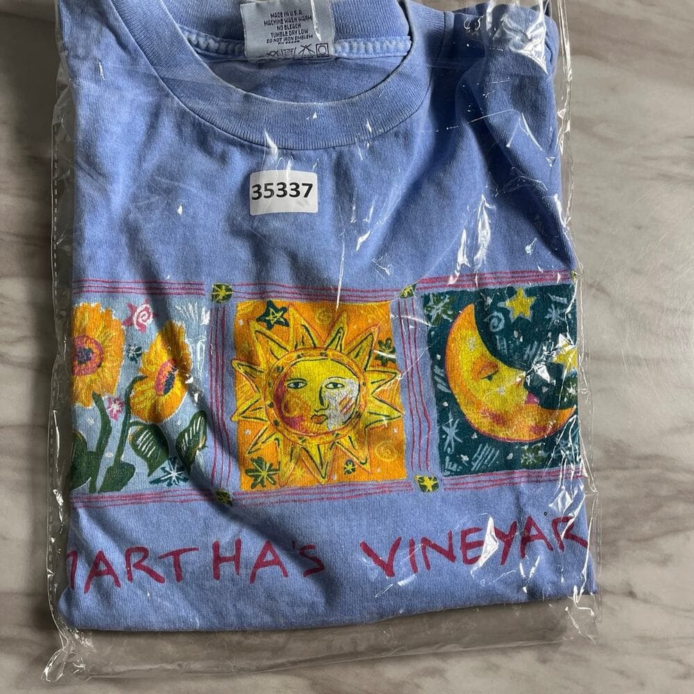 Large Women’s T-shirt Brand New - Thumbnail 3
