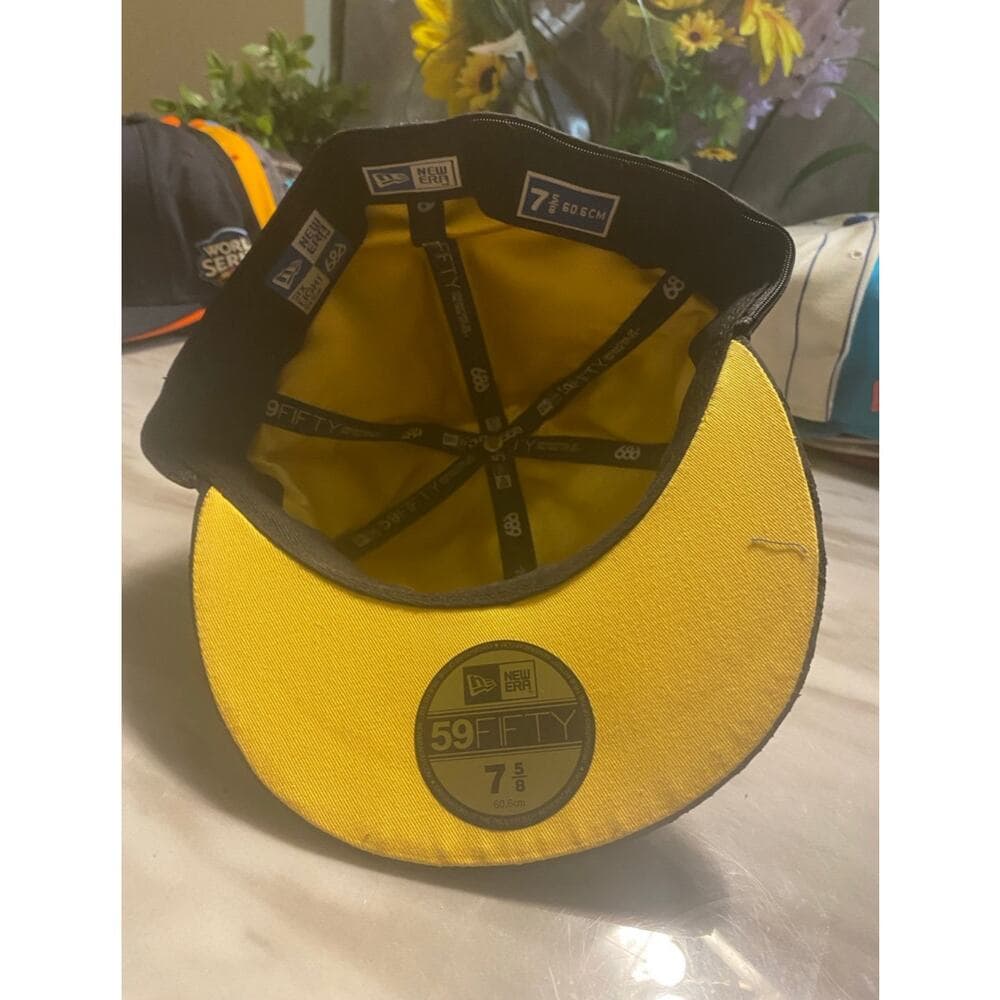 New Era Hat 7 5/8 Black & Gold 686 - Thumbnail 3