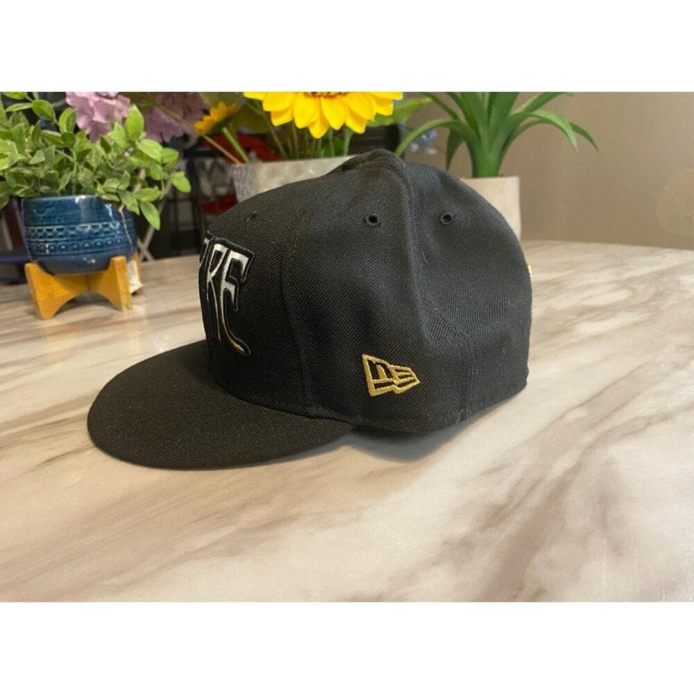 New Era Hat Size 7 1/2 Black & Gold Vampire