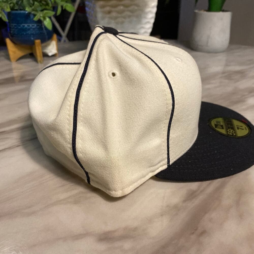 New Era Hat Size 7 5/8 - Thumbnail 4