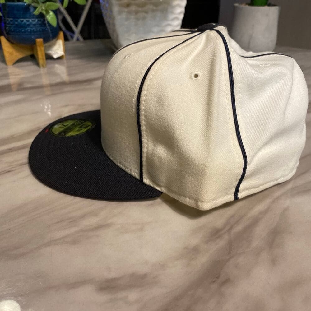 New Era Hat Size 7 5/8 - Thumbnail 2