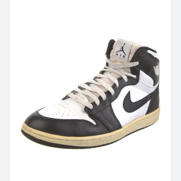 Jordan 1 high size 10 sneakers - Thumbnail 7