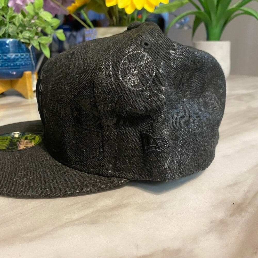 New York yankee New Era Hat Size 7 1/2 - Thumbnail 2
