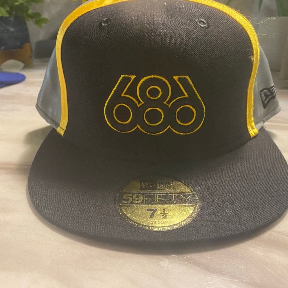 686 apparel X NE New Era Hat 7 1/2
