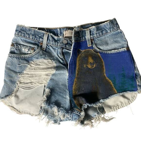Levi’s Women’s Shorts Size Medium - Thumbnail 5