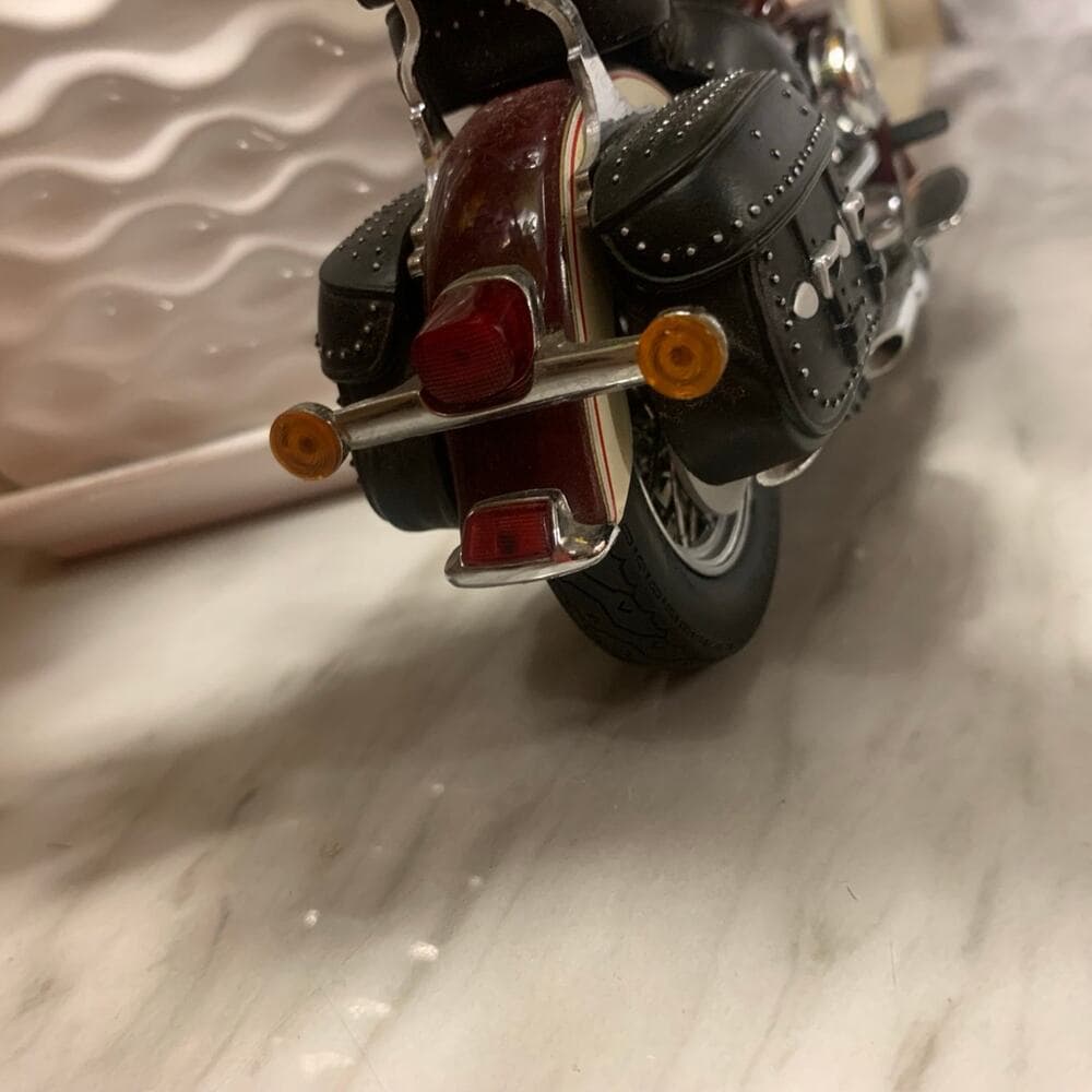 Precision Models Harley-Davidson Softail Classic 1/10 Diecast Complete! - Thumbnail 4