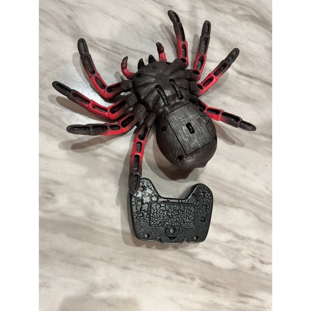 Terra by Battat – Remote Control Infrared Light-Up Spider – Tarantula - Thumbnail 4
