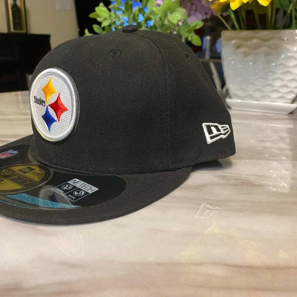New Era Hat Size 7 1/4 stealer
