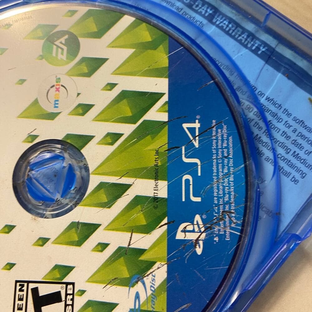 The Sims 4 For Playstation 4 - Thumbnail 3
