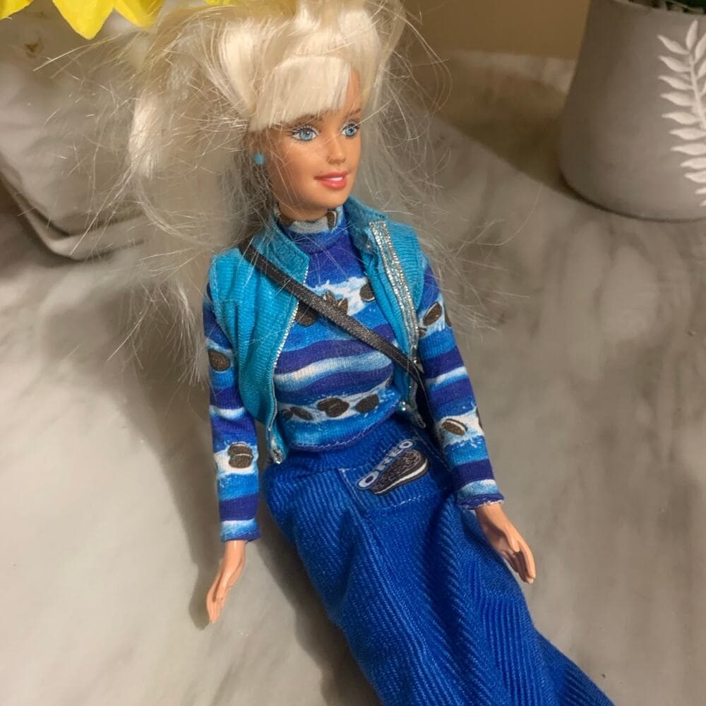 Mattel Barbie Oreo with out the Box, 2001