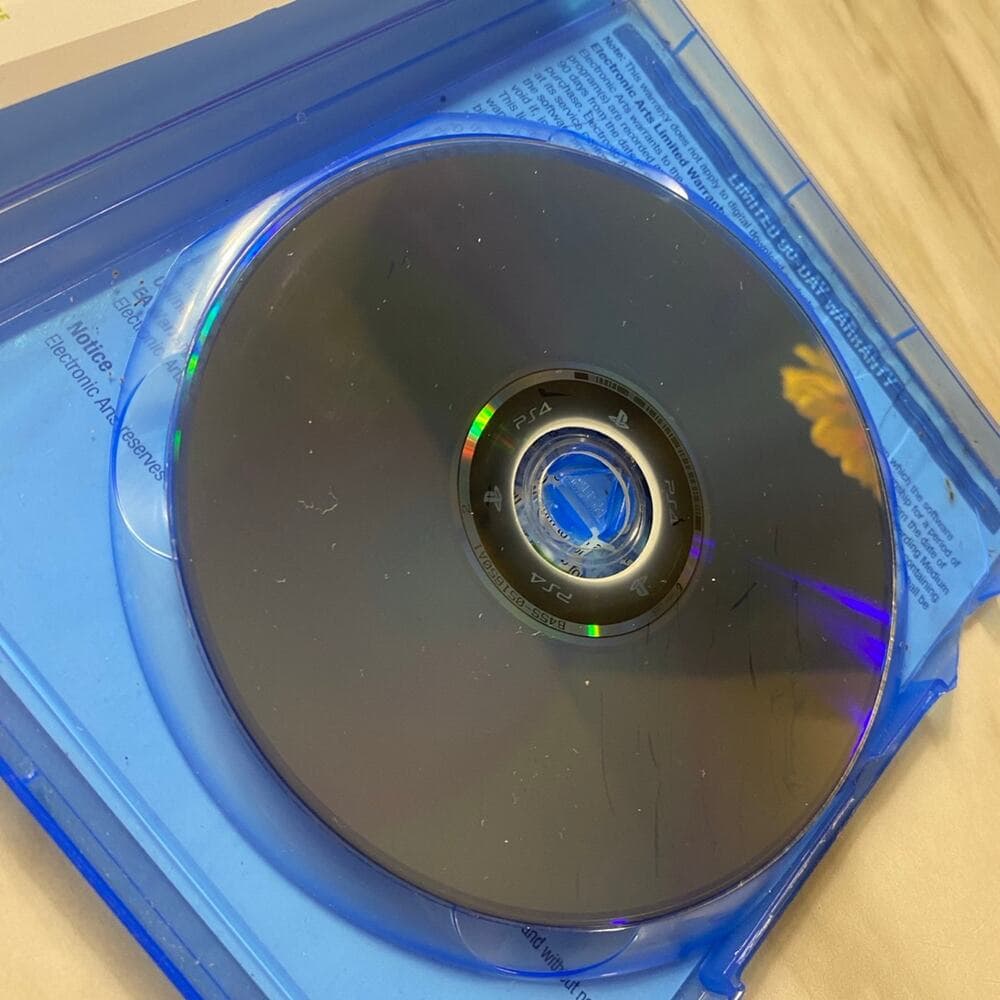 The Sims 4 For Playstation 4 - Thumbnail 4