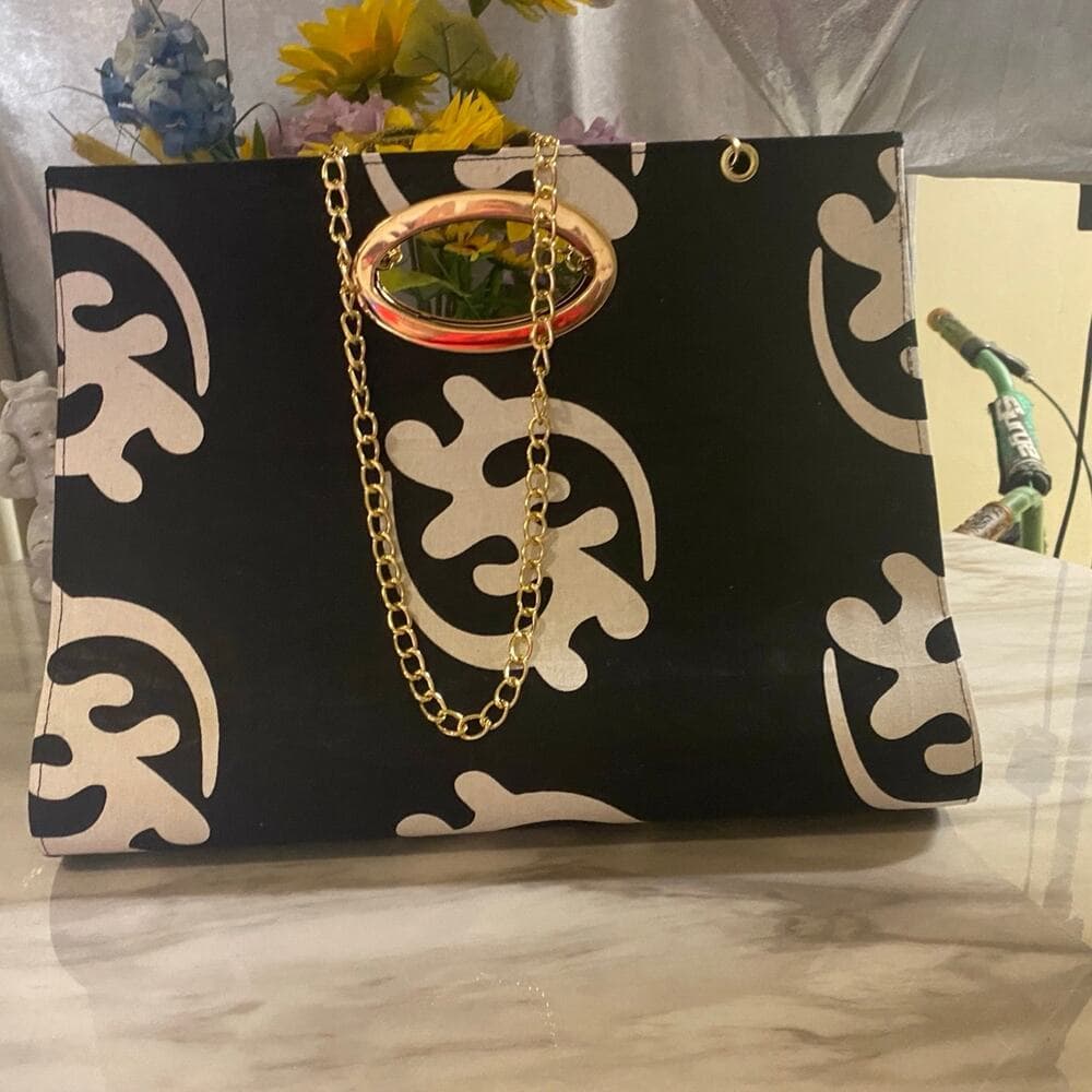 Woman’s bag - Thumbnail 3