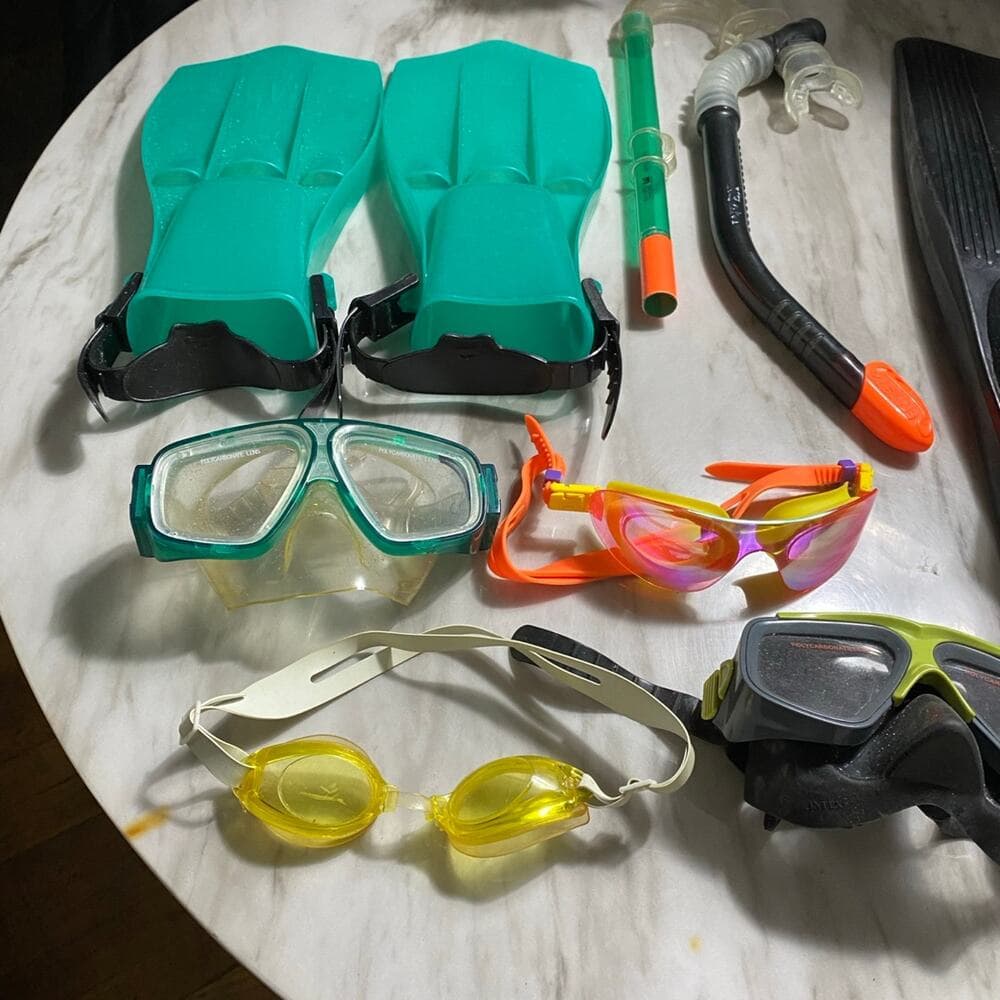 A Bundle Of His & her scuba diving set