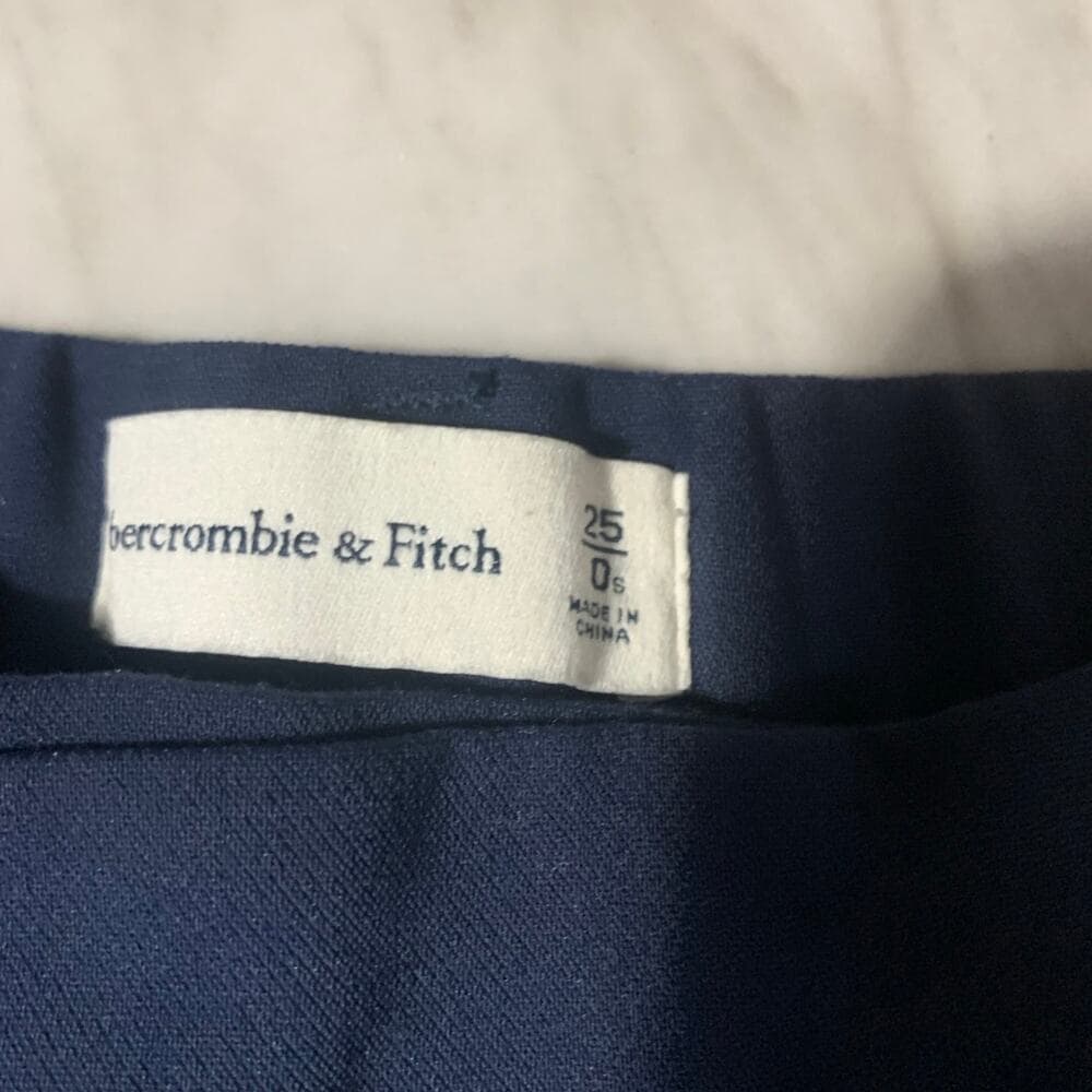 Abercrombie & Fitch sweatpants size 0s - Thumbnail 2