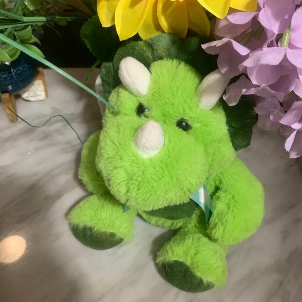 Kellytoy 9”Green Triceratops Dinosaur Stuffed Animal Plush Ribbon Bow Tie EUC